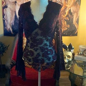 Vtg witchy gothic whimsigoth 90s y2k black burgundy stretch lace top bell sleeve